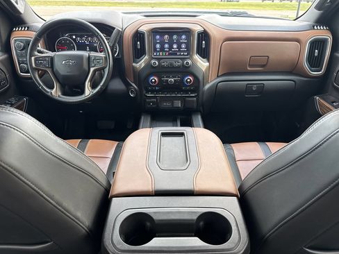 Used 2022 Chevrolet Silverado 2500 High Country w/ Z71 Off-Road Package AWD/4WD image 22