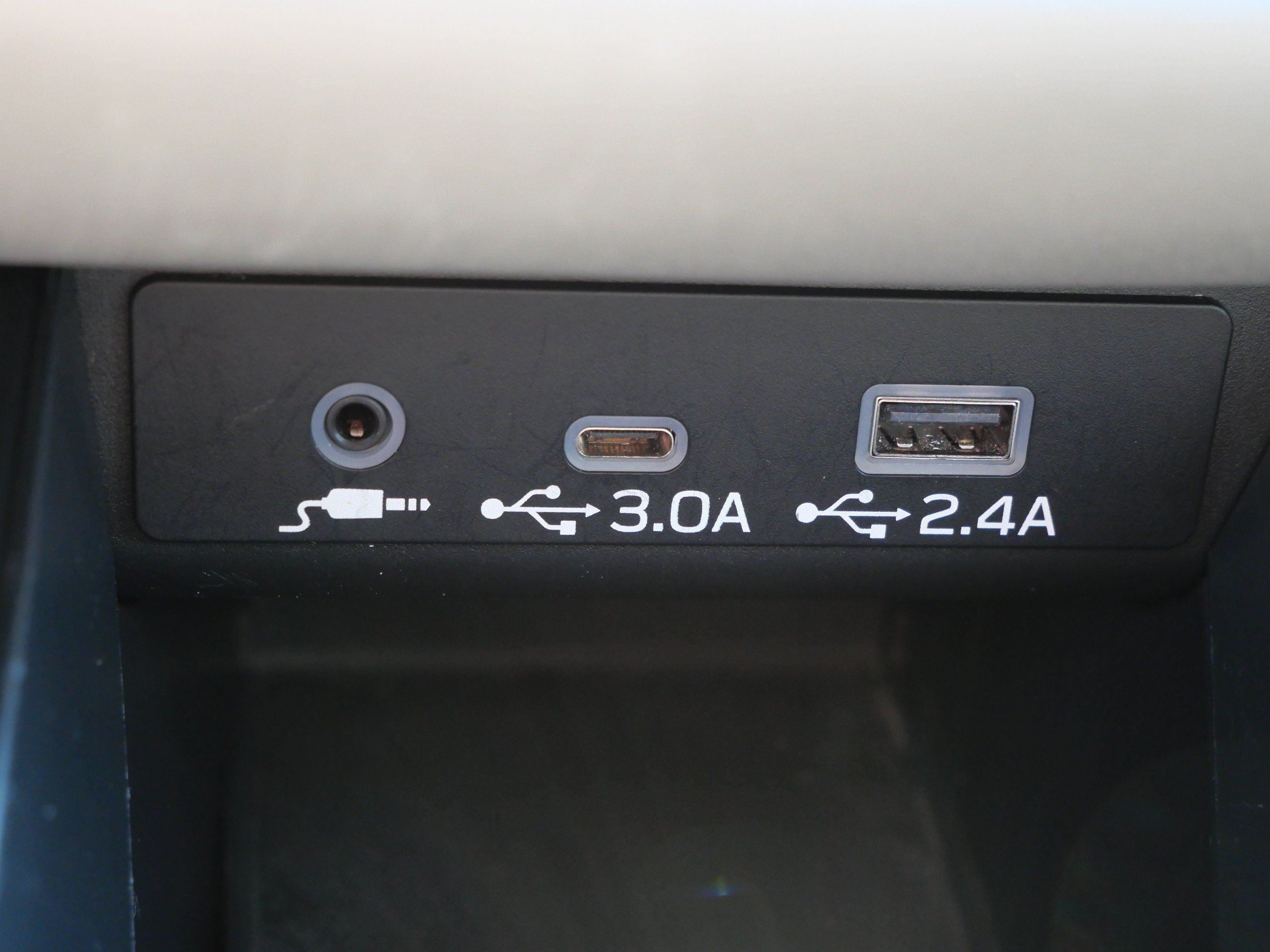 Used 2023 Subaru Outback Premium w/ Popular Package #1 AWD/4WD image 31