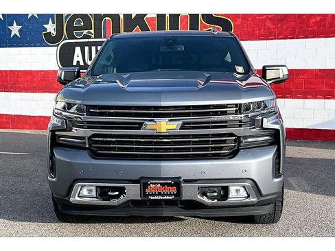 Used 2020 Chevrolet Silverado 1500 High Country image 3