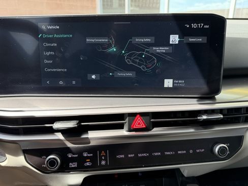Used 2025 Kia Sorento S w/ Panoramic Sunroof Package FWD image 22