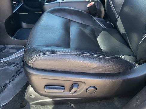 Used 2016 Toyota Sienna SE image 14