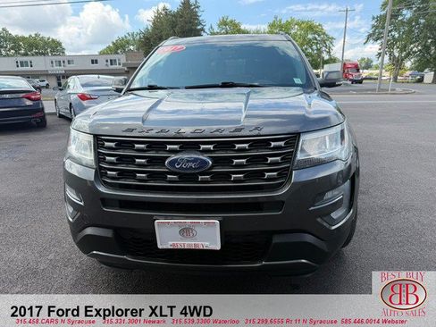 Used 2017 Ford Explorer XLT w/ Equipment Group 202A AWD/4WD image 8