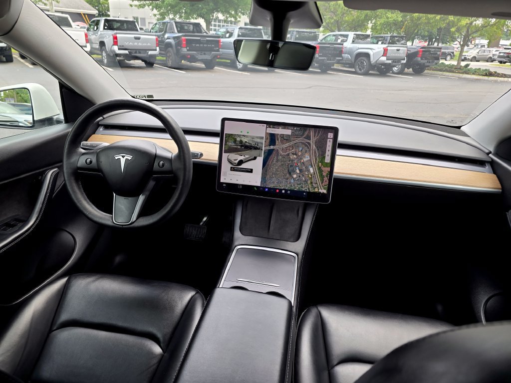 Used 2021 Tesla Model Y Long Range AWD/4WD image 13