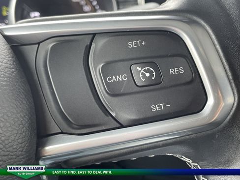 Used 2022 Jeep Wrangler Unlimited Sahara w/ Cold Weather Group image 20