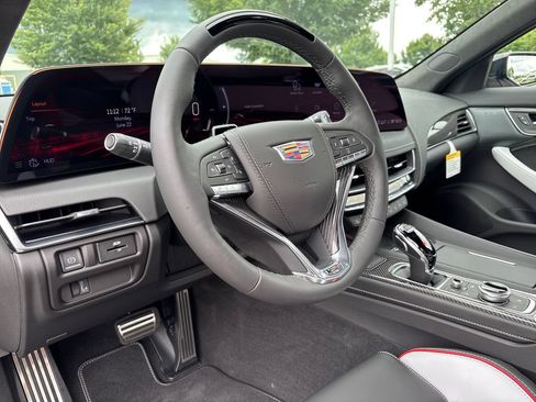 New 2026 Cadillac CT5 V Blackwing w/ Carbon Fiber 2 Package RWD image 14