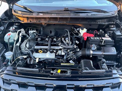 Certified 2021 Nissan Kicks SR image 31