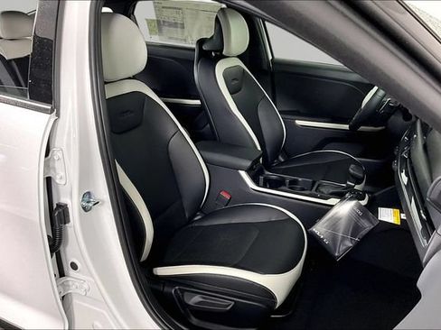 New 2026 Kia K4 GT-Line FWD image 12