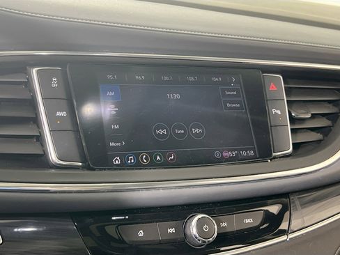 Used 2020 Buick Enclave Essence w/ Sound and Sites Package image 15