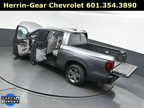 Used 2023 Honda Ridgeline RTL image 2