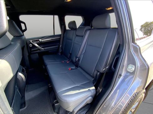 Used 2022 Lexus GX 460 Premium w/ Premium Plus Package AWD/4WD image 21