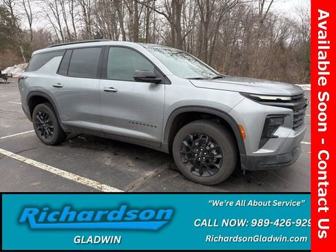 Used 2026 Chevrolet Traverse LT w/ Midnight/Sport Edition image 1