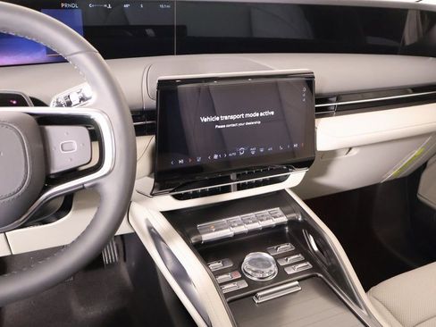 New 2026 Lincoln Nautilus Premier AWD/4WD image 4