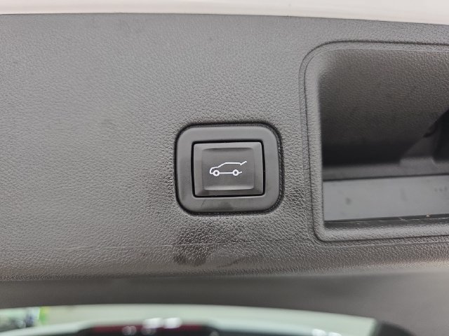 Used 2023 GMC Terrain AT4 AWD/4WD image 35