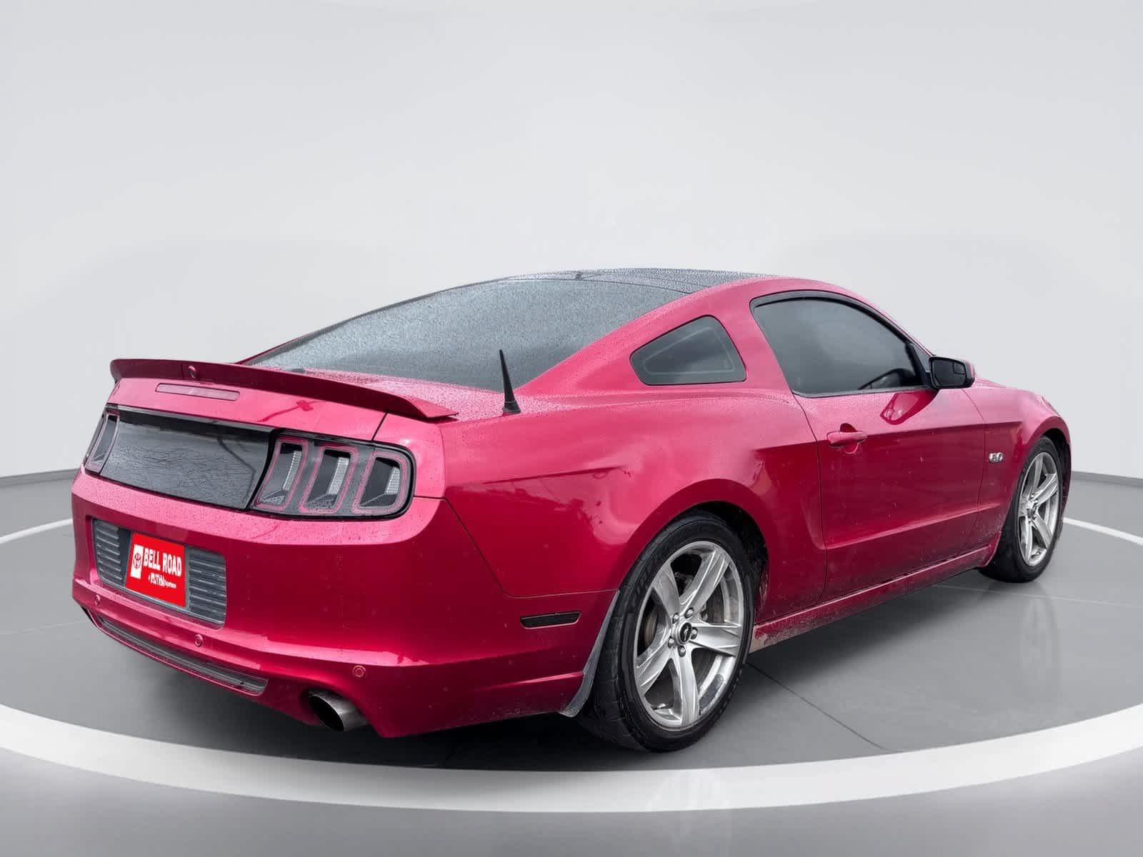Used 2013 Ford Mustang GT Premium w/ Security Pkg RWD image 6