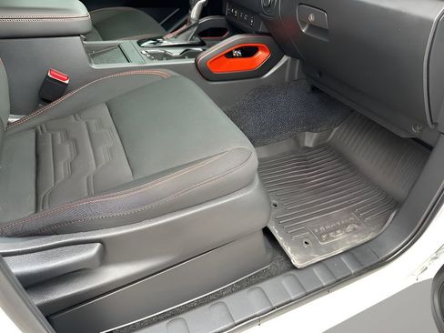 Used 2024 Nissan Frontier PRO-4X w/ Pro Convenience Package image 15