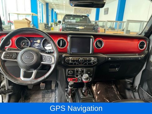 Used 2020 Jeep Wrangler Unlimited Rubicon w/ Dual Top Group image 15