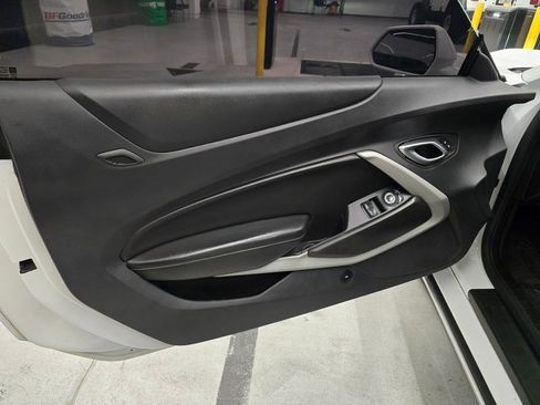 Used 2023 Chevrolet Camaro LT RWD image 12