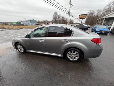Used 2011 Subaru Legacy 2.5i Premium w/ All-Weather Pkg AWD/4WD image 5