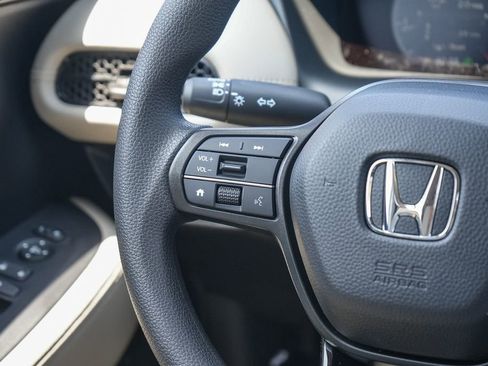 New 2026 Honda HR-V LX image 12