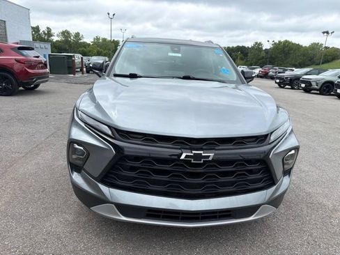 Used 2023 Chevrolet Blazer LT w/ Midnight/Sport Edition FWD image 6