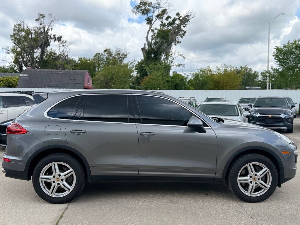 Used 2016 Porsche Cayenne AWD/4WD image 6