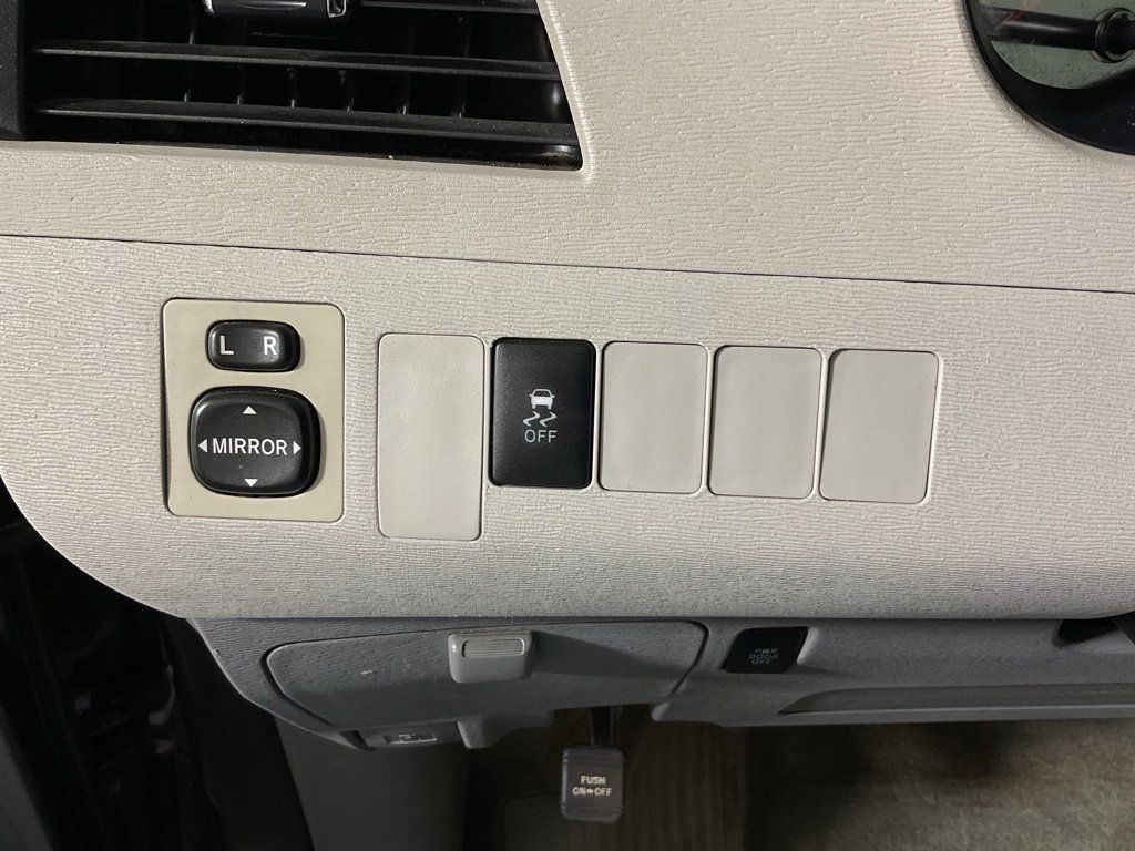 Used 2013 Toyota Sienna LE w/ Towing Pkg FWD image 26
