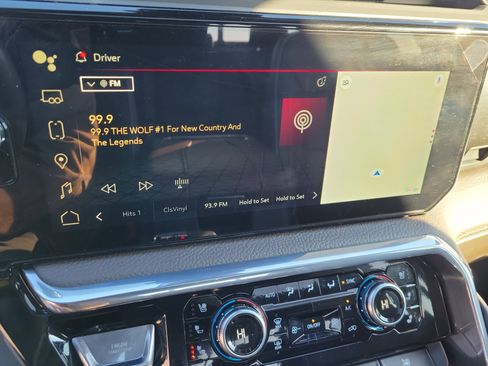 Certified 2024 GMC Sierra 1500 Denali image 25