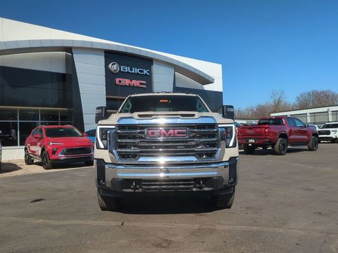New 2026 GMC Sierra 2500 SLE w/ SLE Value Package; AWD/4WD image 2