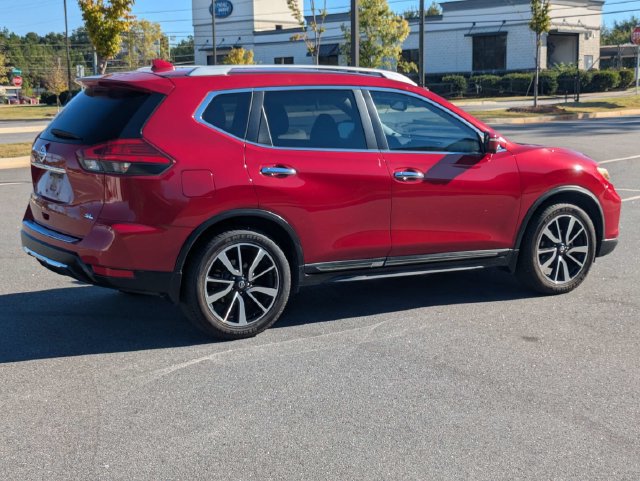Used 2017 Nissan Rogue SL w/ SL Premium Package FWD image 4
