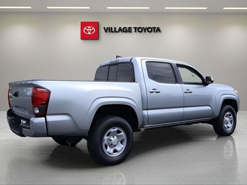 Certified 2022 Toyota Tacoma SR w/ SR Convenience Package image 5