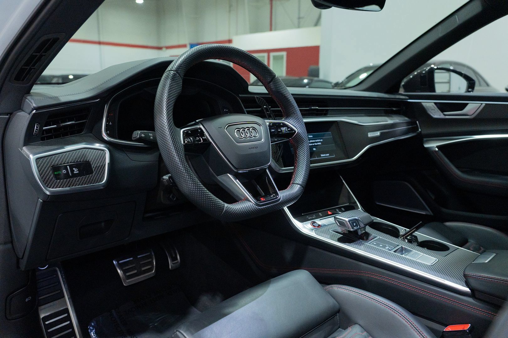 Used 2023 Audi RS 6 AWD/4WD image 25