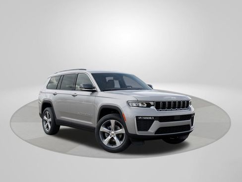 New 2026 Jeep Grand Cherokee L Limited RWD image 5