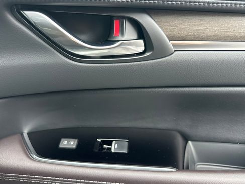 New 2025 MAZDA CX-5 Signature image 19