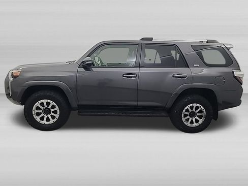 Used 2020 Toyota 4Runner SR5 Premium AWD/4WD image 7