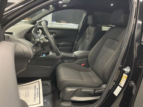 Used 2026 Honda HR-V Sport image 11