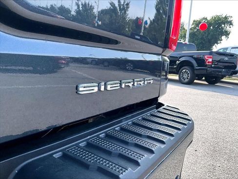 Used 2020 GMC Sierra 1500 Denali AWD/4WD image 9