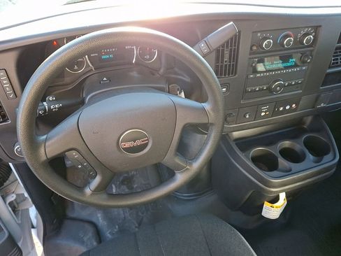 Used 2024 GMC Savana 2500 w/ Driver Convenience Package image 12