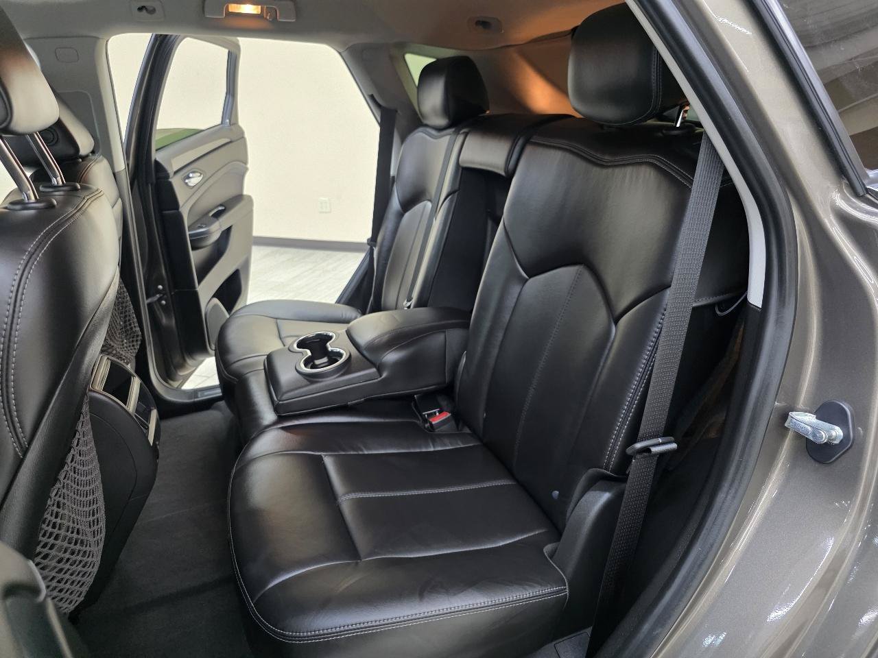 Used 2014 Cadillac SRX FWD image 23