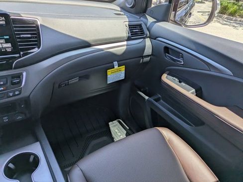 New 2026 Honda Ridgeline RTL image 16