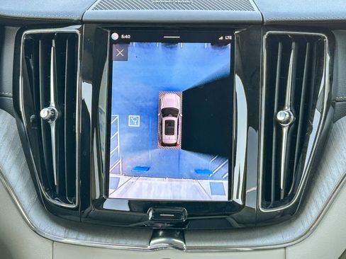 Used 2025 Volvo XC60 B5 Ultra w/ Protection Package AWD/4WD image 15