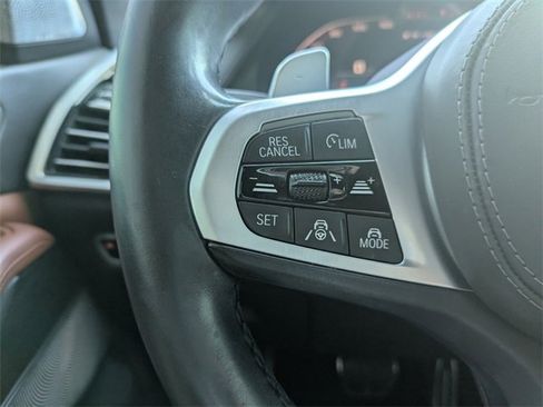 Used 2021 BMW X7 M50i image 28