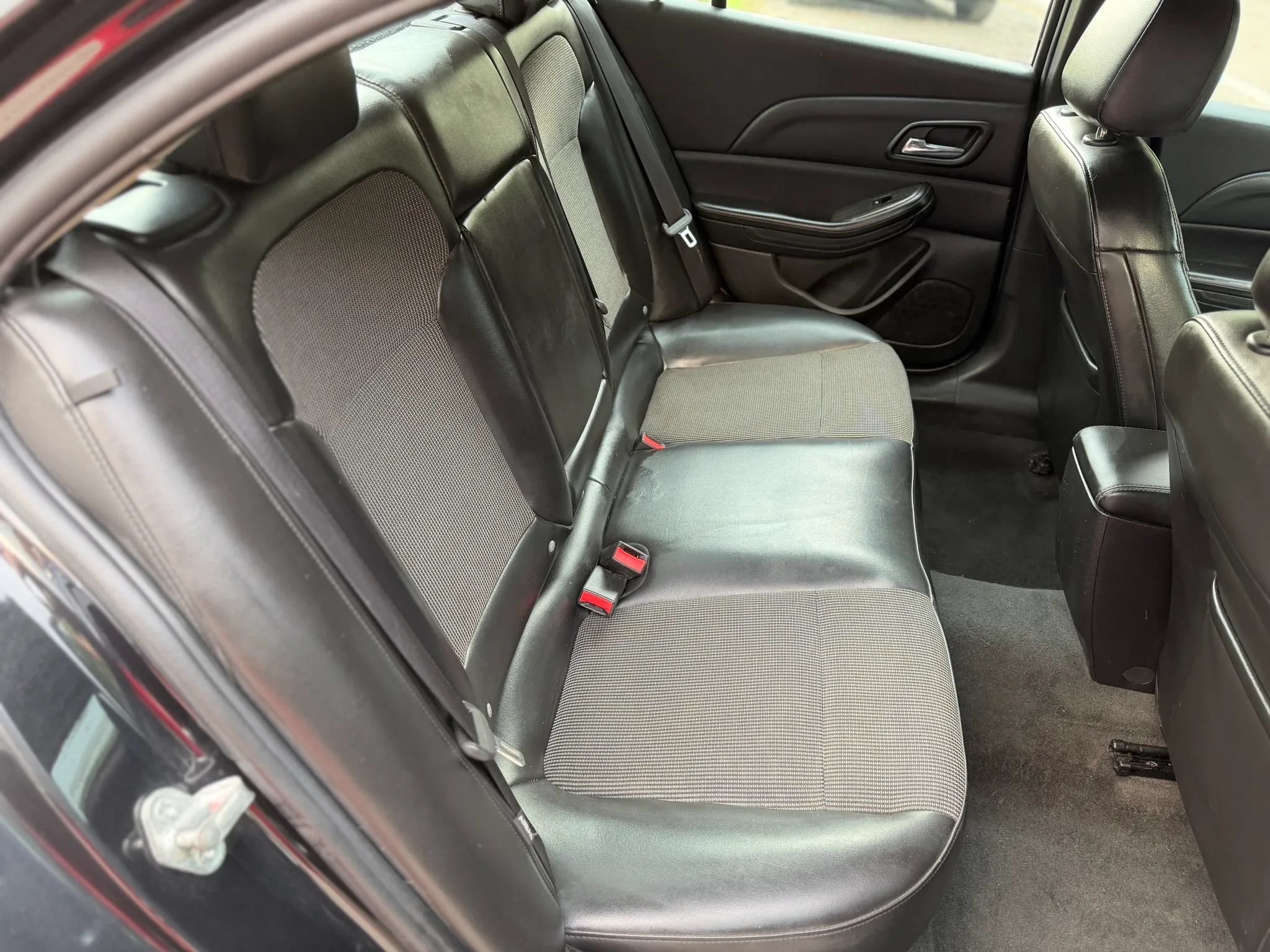 Used 2015 Chevrolet Malibu LT w/ Power Convenience Package FWD image 35