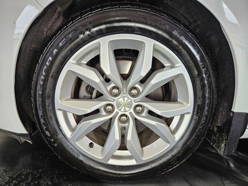 Used 2016 Chevrolet Impala LT w/ Convenience Package FWD image 3