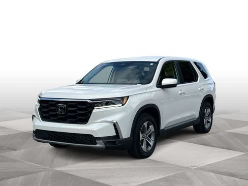 Used 2025 Honda Pilot EX-L image 4