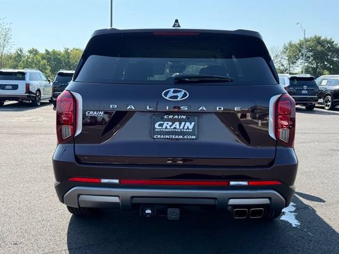 Used 2024 Hyundai Palisade SEL FWD image 6