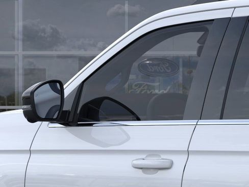 New 2026 Ford Expedition Active image 20