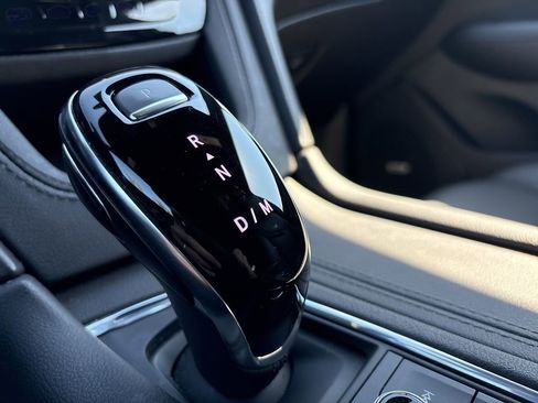 Used 2022 Cadillac XT5 Premium Luxury FWD image 33