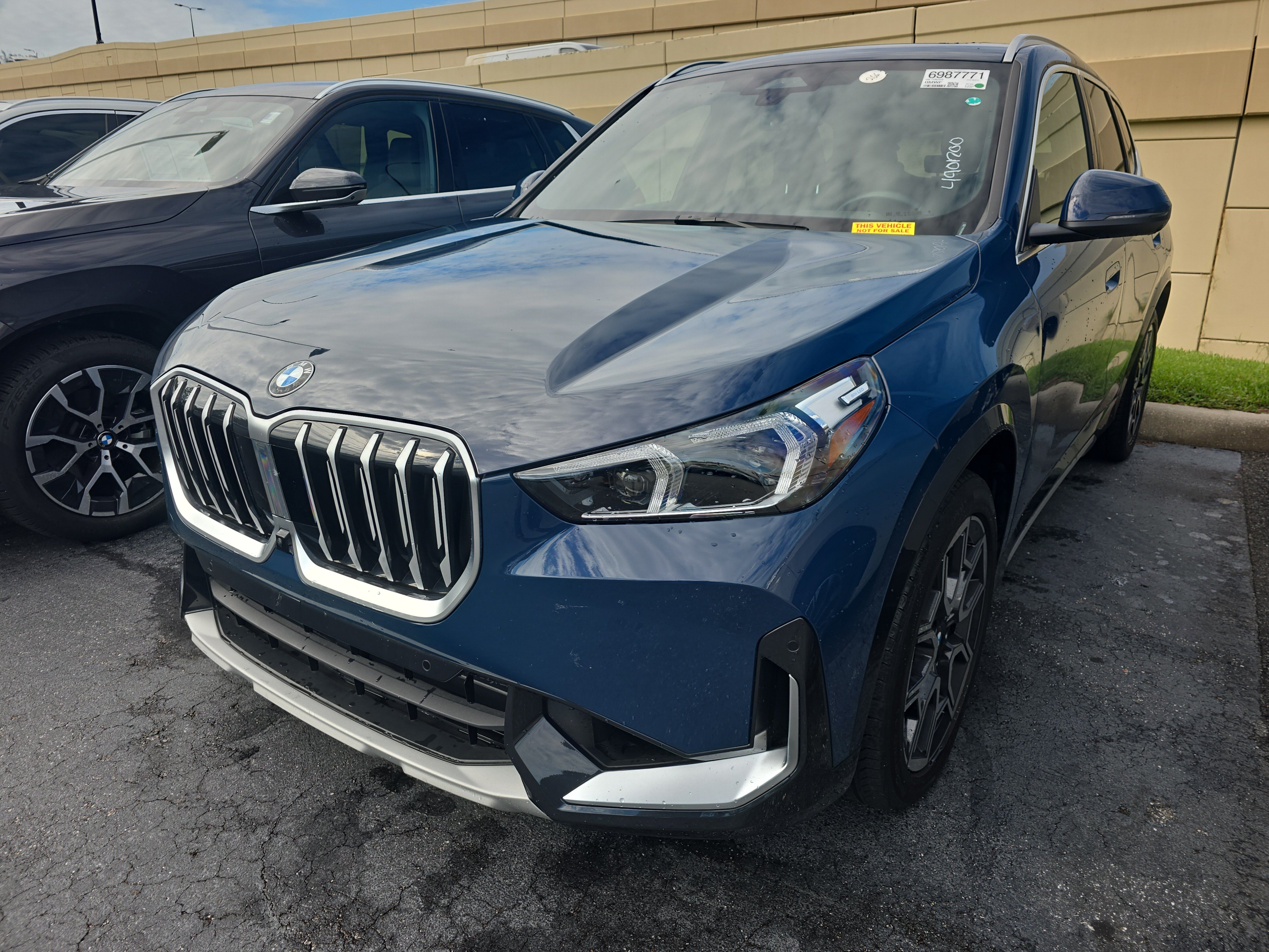 Used 2026 BMW X1 xDrive28i AWD/4WD image 3