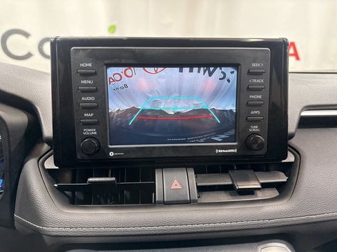 Used 2022 Toyota RAV4 LE image 27