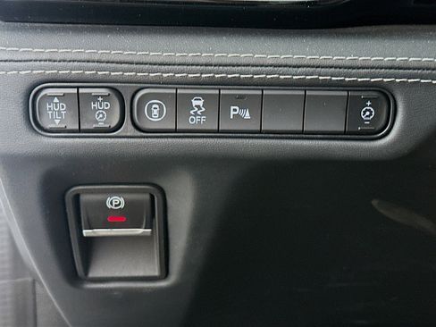 Used 2023 Acura MDX SH-AWD w/ Advance Package image 17